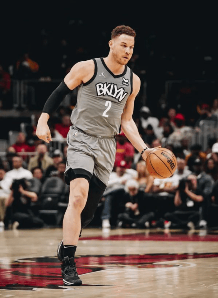 布鲁克林篮网训练开放日，窗口期绝杀压哨引欢呼，葡超在即，细节决定成败的简单介绍